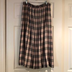 Vintage Jones New York pleated skirt